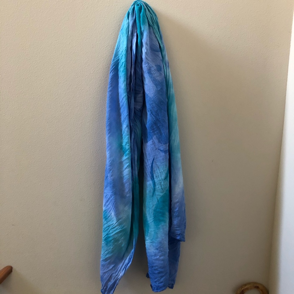 Bundle & Save Deal! New Crinkle Scarf from Hawaii